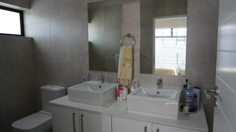 3 Bedroom Property for Sale in Kraaibosch Park Western Cape